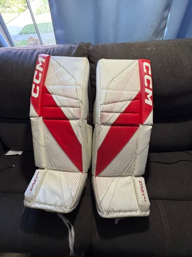 30" CCM EFlex 6.9 Goalie Leg Pads (Used)