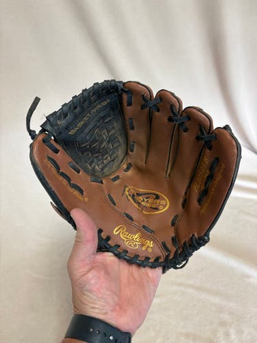 RH Rawlings Players Series & PlayMaker Series Baseball Glove 10.5" (Used)