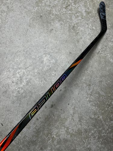 82 Flex P28 Senior Bauer Tracer Left Hand Hockey Stick Pro Stock (Used)