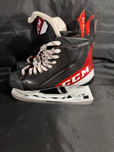 CCM JetSpeed FT485 Hockey Skates Regular Width 8.5 (Used)