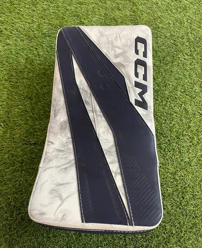 Senior CCM Axis F9 Goalie Blocker