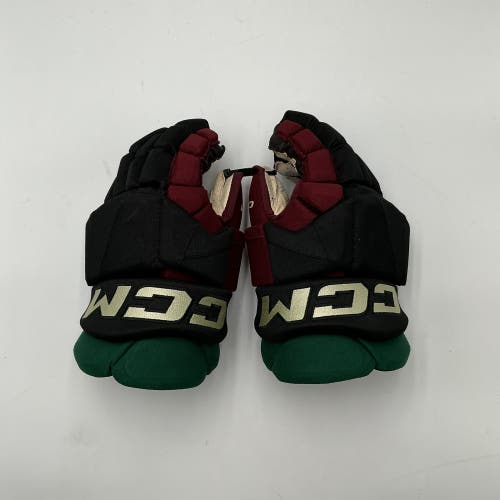 (Used) Arizona Coyotes Game Worn #43 CCM HGPTKXFPP Gloves 13" Pro Stock