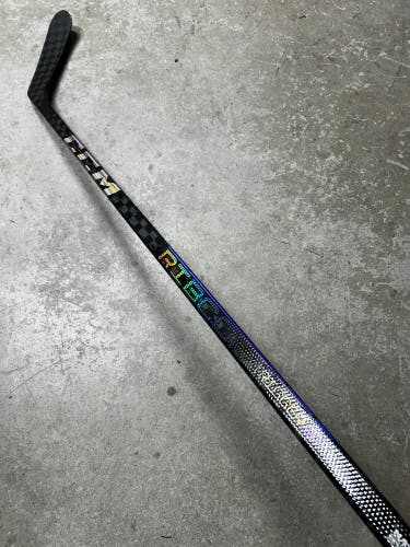 75 Flex P28M Senior CCM RibCor Trigger 9 Pro Right Hand Hockey Stick Pro Stock (Used)