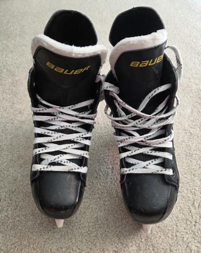 Bauer Supreme S140 Hockey Skates Regular Width 5 (Used)