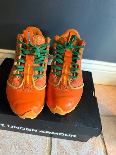 Orange Kid's 3Y (Big Kids / Youth) Youth Under Armour Harper 7 Molded Cleats (Used)