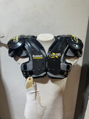 Medium Youth Riddell Surge Shoulder Pads (Used)
