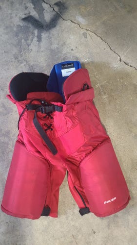Men's Senior Large Bauer Hockey Pants Pro Stock (Used)