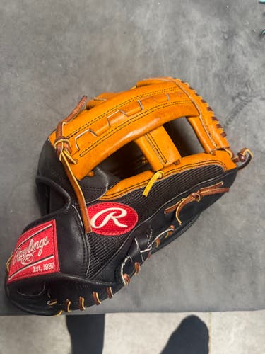 Infield Rawlings Heart of the Hide RV23 Baseball Glove 12.25" (Used)