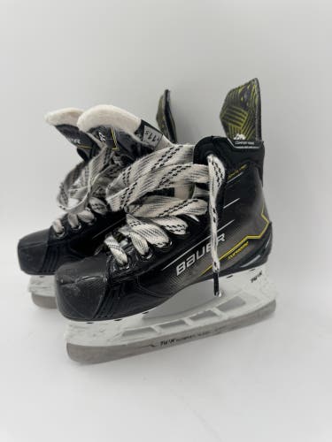 2025 Bauer Supreme Ignite Pro+ Hockey Skates 11.5 (Used)