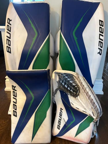 33" 2025 Bauer Flylite Regular Goalie Full Set Pro Stock (Used)