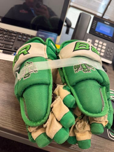 Bauer Vapor Team Pro Gloves 13" (Used)
