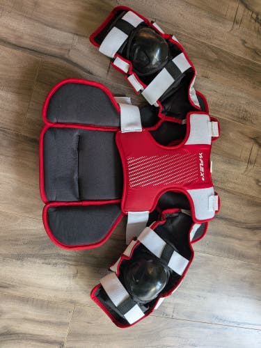 Small / Medium CCM YTFlex Goalie Chest Protector (Used)