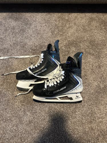2025 Bauer Vapor Flylite Hockey Skates 8.5 (Used)