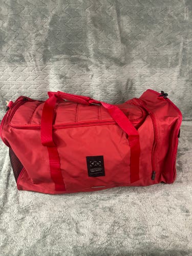 Red Easton Bags & Batpacks Duffle Bag (Used)