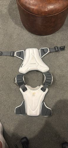 Medium Youth Epoch Integra Shoulder Pads (Used)