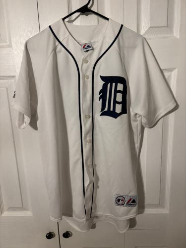 Detroit Tigers Carlos Guillen #9 Medium Men's Majestic Jersey (Used)
