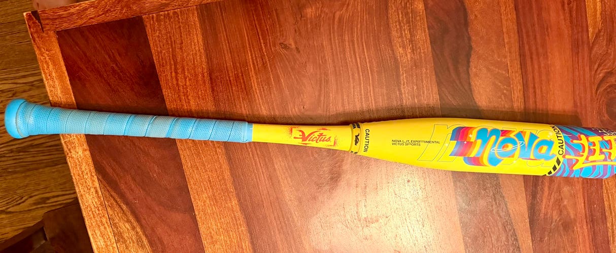 2026 Victus Nova Lit Composite USSSA Certified Bat (-5) 25 oz 30" (Used)