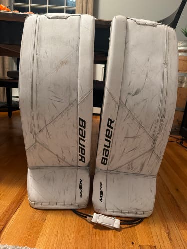 Small 2024 Bauer Supreme M5 Pro Goalie Leg Pads (Used)