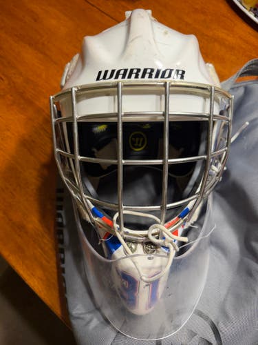 Junior Warrior R/F1+ Goalie Mask (Used)