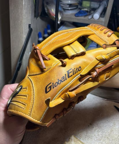 Mizuno Global Elite RH Infield Baseball Glove 11.5" (Used)