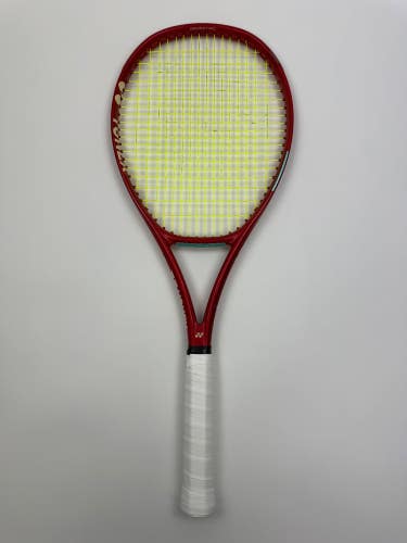 Yonex VCORE 98 8th Gen, 4 3/8 Excellent 9.5/10