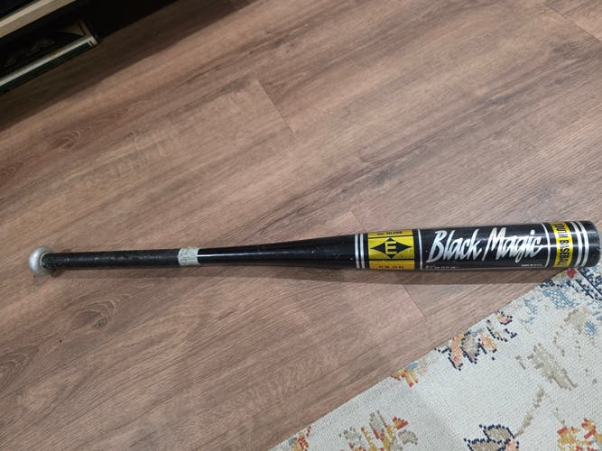 (Used)Easton Black Magic Youth Baseball Bat 31” 25 oz -6 Model LK3500