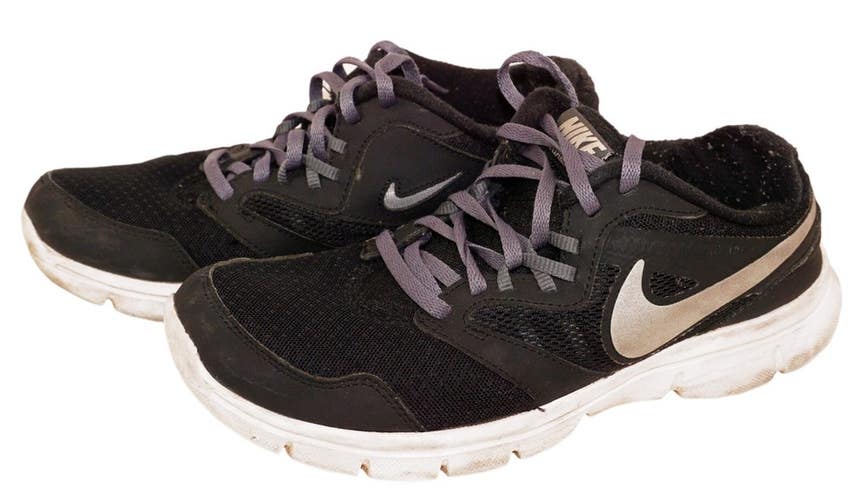 Nike Flex Experience RN 3 Kids 5.5 Shoes - 653701 Blk/Gry/Wh 2014