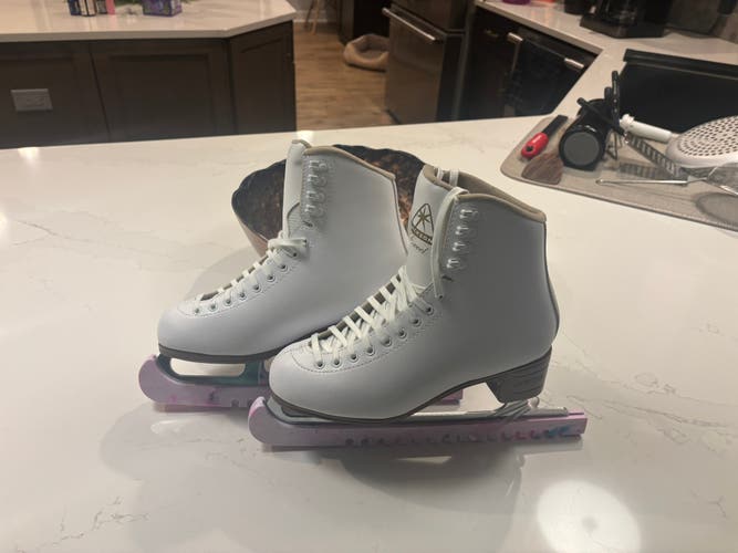 Jackson Ultima Excel Figure Skates B Adult 8 (Used)
