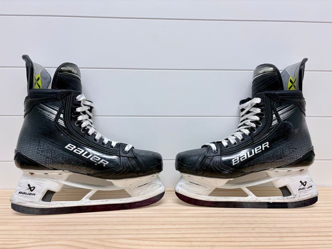 Rare custom Black Bauer Vapor Hyperlite 2 Hockey Skates 9 (Used)