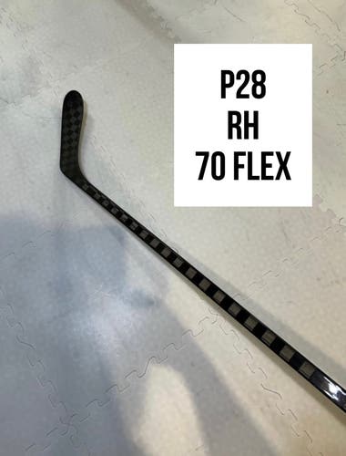 Senior(1x)Right P28 70 Flex ProBlackStock™ Unbranded Blackouts Pro Stock Nexus Hockey sticks