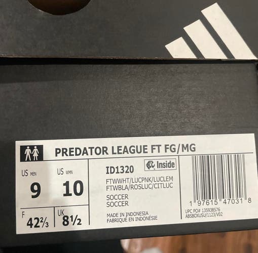 White Men's Size M 9.0 (W 10.0) Adidas Predator Pro FG Turf Cleats Cleats (New)