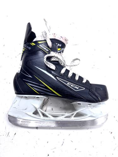 Used CCM 2092 Junior Hockey Skate Junior 03 11860-S000315124