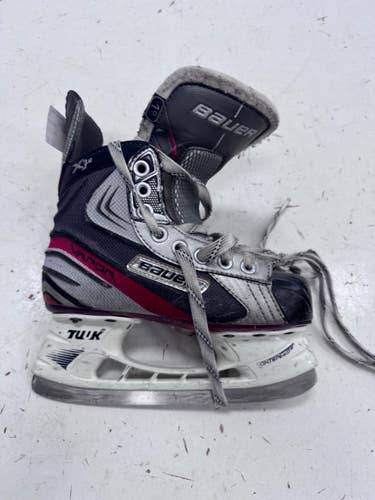 Used Bauer X3.0 Junior Hockey Skate Junior 01 11860-S000315293
