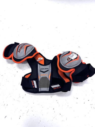 Used Bauer ONE .4 Youth Shoulder Pads SM 11860-S000315373