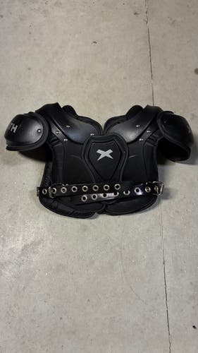 Medium Youth Xenith Flyte Shoulder Pads