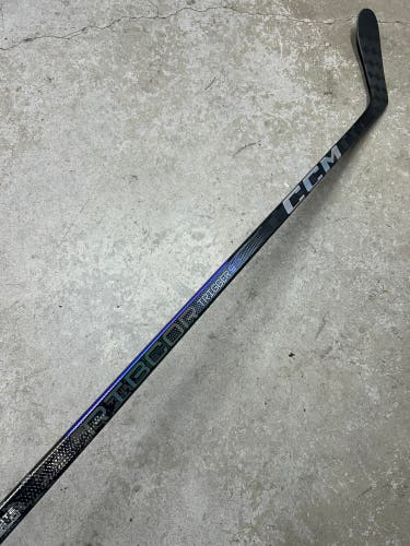 80 Flex P28 Senior CCM RibCor Trigger 9 Pro Left Hand Hockey Stick Pro Stock (New)