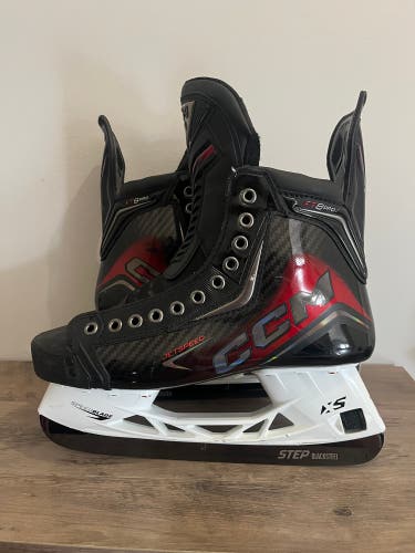 CCM JetSpeed FT8 Pro Hockey Skates Regular Width Size 9.5