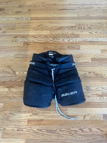 Senior Medium 2024 Bauer Pro Hockey Goalie Pants (Used)