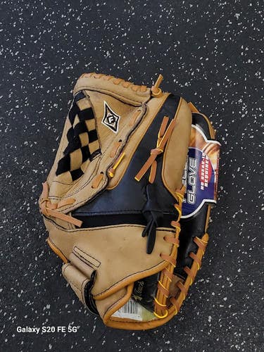 Used Franklin 22603 BB/SB Glove RH Throw Black And Gold 12" 11849-S000044123