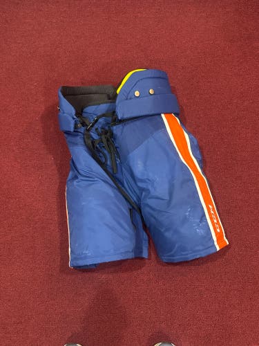 New York Islanders Large CCM HPTKXP Hockey Pants Pro Stock Item#PSBBTY
