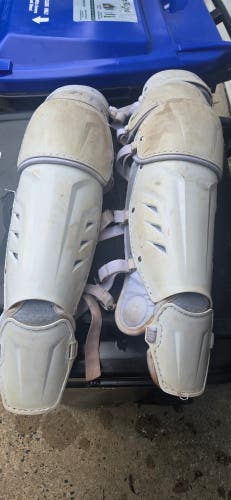 Force3 XS3 Catcher's Leg Guard (Used)