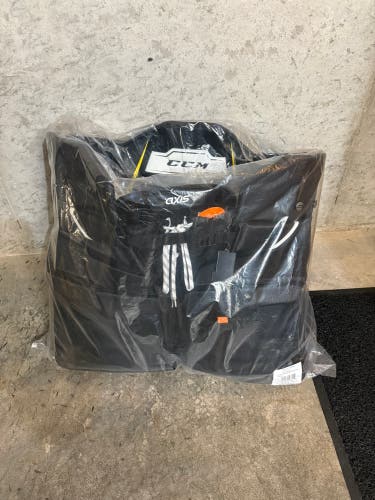 Senior XL CCM Axis Pro Hockey Goalie Pants (New) Black