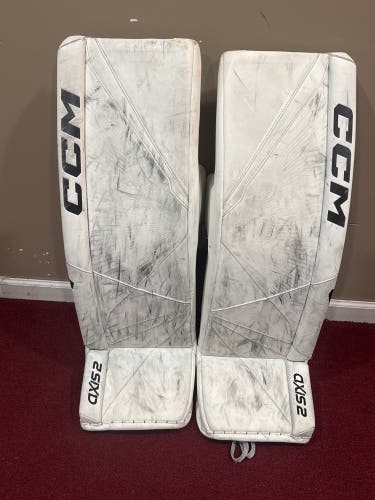 35 +2 CCM Axis 2 Pro Goalie Leg Pads Item#CHA2