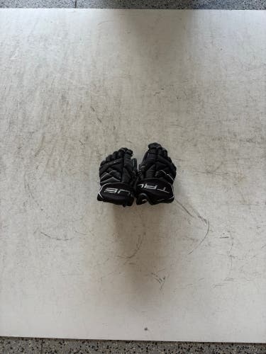 True Catalyst 9x3 Gloves 12" (Used)