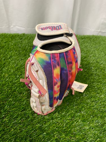 White Wilson Aura RH Softball Glove 11.5" (Used)