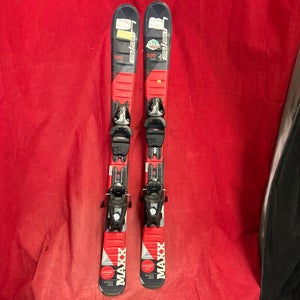Skis: Elan Maxx model with a 100 cm length
Bindings: Elan
Binding Range: 183-283mm