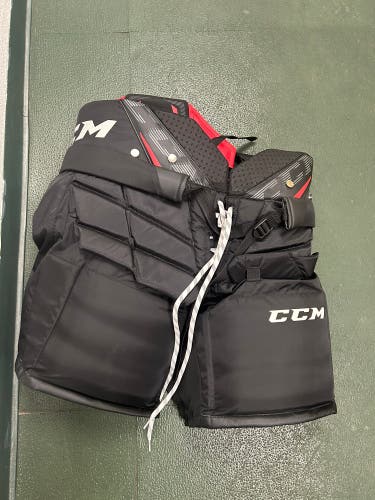NEW Senior CCM 1.9 Hockey Goalie Pants