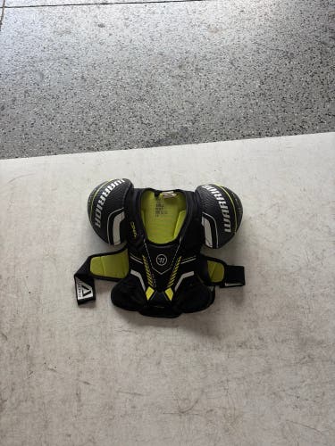 Small Junior Warrior Alpha DX4 Shoulder Pads (Used)