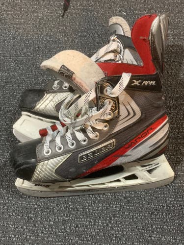 Bauer Vapor x Rival Hockey Skates Regular Width Size 5 (Used)