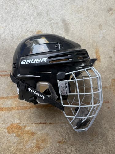 Black Large Bauer 4500 Helmet - Like New